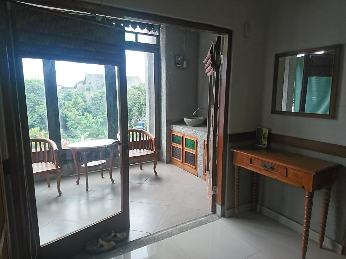 Dalem Arum Bandung Buitenkant foto