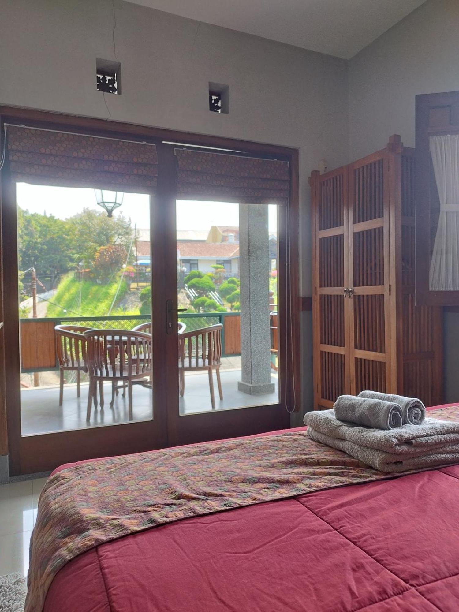 Dalem Arum Bandung Buitenkant foto